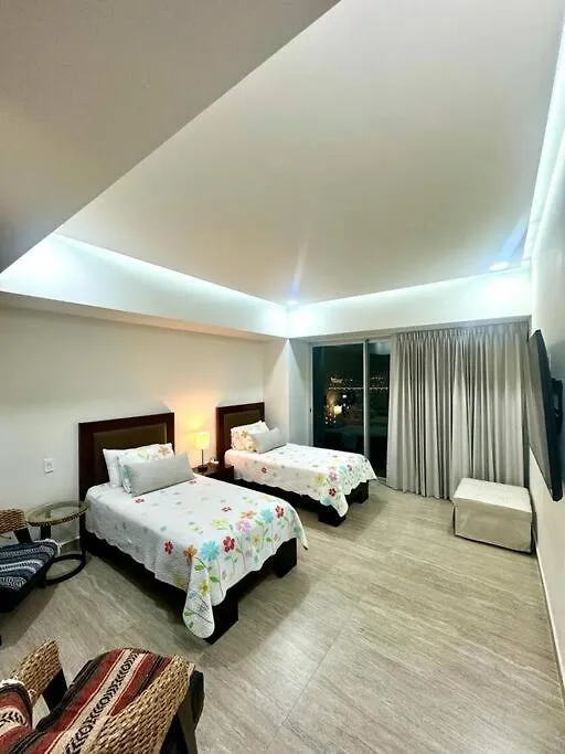 Luxurious Stay In The Heart Of Puerto Vallarta 0*,